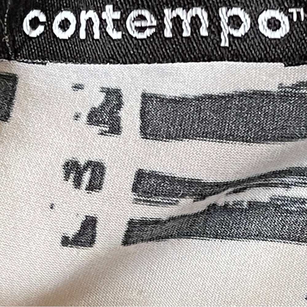 Contempo Women’s Black White Geometric Grid Print V-Neck Tunic Top Y2K Medium - Picture 11 of 12